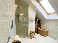 Pronájem atypického mezonetového bytu 3+1, 125 m2, Praha 4 - Michle, ul.Týmlova - Fotka 7