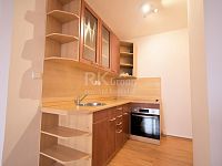 2+kk, 42 m2 se sklepní kójí, 2 m2, po rekonstrukci,  Praha 4 - Chodov, ul. Konstantinova - Fotka 10