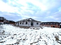 Novostavba v náruči Brd - Jince: Pronájem luxusních dvou bytů 2+kk se zahradou - Fotka 10