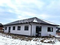 Novostavba v náruči Brd - Jince: Pronájem luxusního bytu 2+kk se zahradou - Fotka 3