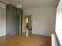 Pronájem domu 227 m2 a zahrada 646 m2, Praha Suchdol - Fotka 32