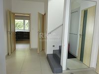 Pronájem domu 227 m2 a zahrada 646 m2, Praha Suchdol - Fotka 33