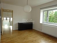 Pronájem domu 227 m2 a zahrada 646 m2, Praha Suchdol - Fotka 57