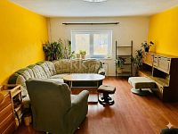 Prodej rodinného domu, 7+1, pozemek 4 452 m², garáž, rybník, skleníky, Valy u Mariánských Lázní - Fotka 4