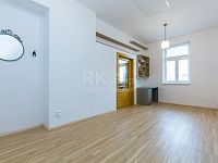 Nabídka pronájmu bytu 2+kk 5 min. od stanice metra Anděl/Na Knížecí. - Fotka 1