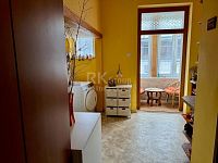 Prodej prostorného bytu 4+1, 115m2 se sklepem, lodžií a balkónem, Ruská ul. – Mariánské Lázně - Fotka 11