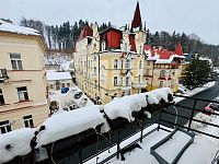 Prodej prostorného bytu 4+1, 115m2 se sklepem, lodžií a balkónem, Ruská ul. – Mariánské Lázně - Fotka 15