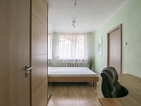 Pronájem komplet. zař. bytu 2+kk, 54 m2 se zasklenou lodžií a sklepem, Praha 4 - Háje,  ul.Michnova - Fotka 16