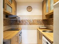 Pronájem komplet. zař. bytu 2+kk, 54 m2 se zasklenou lodžií a sklepem, Praha 4 - Háje,  ul.Michnova - Fotka 2