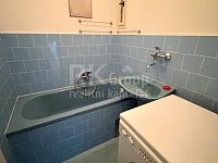 Pronájem bytu 3+1, 84 m2 s balkonem a neprůchozími pokoji, Praha 8 - Libeň, ul.Sokolovská - Fotka 4