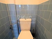 Pronájem bytu 3+1, 84 m2 s balkonem a neprůchozími pokoji, Praha 8 - Libeň, ul.Sokolovská - Fotka 6