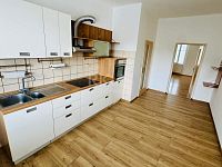 Pronájem bytu, 2+1, po rekonstrukci, 68m2, 1. patro, Hlavní třída – Mariánské Lázně - Fotka 2