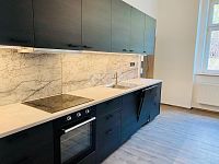 Pronájem bytu 3+1, 100m2, po rekonstrukci, parkovací stání, 1.patro, Lesní ulice – Mariánské Lázně - Fotka 7