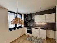 Pronájem moderního bytu 2+kk v novostavbě – Hořovice, ul. Nádražní - Fotka 3