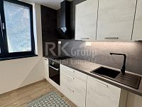 Pronájem moderního bytu 2+kk v novostavbě – Hořovice, ul. Nádražní - Fotka 6