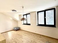 Pronájem moderního bytu 2+kk v novostavbě – Hořovice, ul. Nádražní - Fotka 7