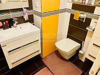 Pronájem zařízeného bytu 2+1 po rekonstrukci, 56 m2, ulice Skalníkova – Mariánské Lázně - Fotka 11