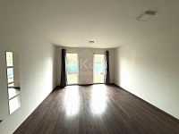 Pronájem bytu 1+kk  64 m2, Beroun - Fotka 3