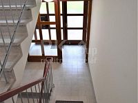 Pronájem prostorného slunného bytu 2+kk, 71 m2 s lodžií, Praha 8 - Kobylisy, ul. Služská - Fotka 18