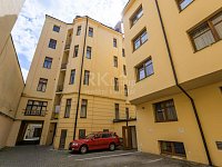 Nabídka pronájmu bytu 2+kk v klidném vnitrobloku přímo na Andělu - Praha 5, Smíchov. - Fotka 10