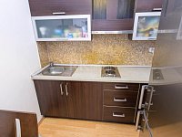 Nabídka pronájmu bytu 2+kk v klidném vnitrobloku přímo na Andělu - Praha 5, Smíchov. - Fotka 4