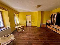 Prodej pěkného  dvougeneračního rodinného domu po rekonstrukci, pozemek 409m2,  ve městě Bezdružice. - Fotka 16