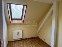 Prodej bytu 3+1, 79 m², sklep, parkovací stání, ul. Valdštejnova – Cheb - Fotka 8