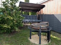 Prodej řadového rodinného domu 3+KK se zahradou v klidné části Nučic, 10 min. od Prahy. - Fotka 17