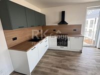 Pronájem bytu 2+kk, 65.3m² + B 1.8m²,parkovací stání a sklepní kóje, Český Brod, k nastěhování IHNED - Fotka 3