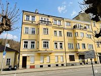 Pronájem prostorného bytu 4+1, 112 m² se sklepem a balkónem, ul. Ruská – Mariánské Lázně