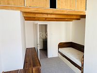 Pronájem prostorného bytu 4+1, 112 m² se sklepem a balkónem, ul. Ruská – Mariánské Lázně - Fotka 15