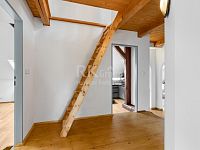 Prodej mezonetového bytu 4+kk, 118 m2, Komárov - Fotka 14