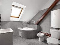Prodej mezonetového bytu 4+kk, 118 m2, Komárov - Fotka 9