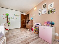 Prodej RD 5+kk, Postřižín - Fotka 12