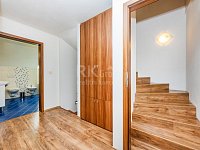 Prodej RD 5+kk, Postřižín - Fotka 14