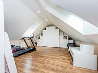 Prodej RD 5+kk, Postřižín - Fotka 16