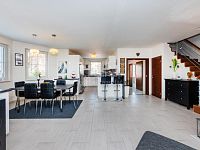 Prodej RD 5+kk, Postřižín - Fotka 20