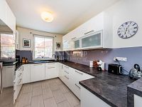 Prodej RD 5+kk, Postřižín - Fotka 23