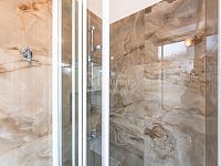 Nabídka pronájmu nově zrekonstruovaného bytu 2+kk 5 min. od stanice metra Anděl/Na Knížecí. - Fotka 11