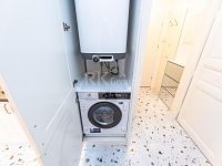 Nabídka pronájmu nově zrekonstruovaného bytu 2+kk 5 min. od stanice metra Anděl/Na Knížecí. - Fotka 21