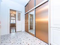 Nabídka pronájmu nově zrekonstruovaného bytu 2+kk 5 min. od stanice metra Anděl/Na Knížecí. - Fotka 8