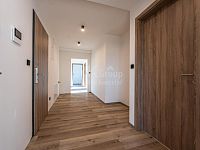 Pronájem bytu 5+KK, Záfortenská, Slaný - Fotka 10