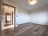 Pronájem bytu 5+KK, Záfortenská, Slaný - Fotka 16