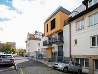Pronájem luxusního bytu 1+KK v novostavbě v Kobylisích, ul. Pakoměřická. - Fotka 28