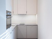Pronájem luxusního bytu 1+KK v novostavbě v Kobylisích, ul. Pakoměřická. - Fotka 6