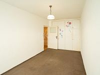 Prodej světlého bytu 2+kk, 29 m2, OV v žádané části Prahy 9 - Hloubětín. - Fotka 22