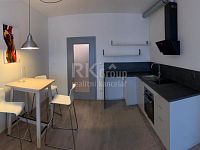 Pronájem moderního bytu 1+kk (37 m2) s lodžií (6 m2) - Chýně, Praha-západ