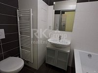 Pronájem moderního bytu 1+kk (37 m2) s lodžií (6 m2) - Chýně, Praha-západ - Fotka 3