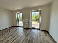 Pronájem nového bytu 1+kk 27.1m2 se zahradou 20.3m2, Český Brod – Pod Malechovem - Fotka 3