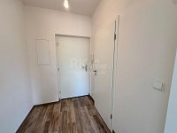Pronájem nového bytu 1+kk 27.1m2 se zahradou 20.3m2, Český Brod – Pod Malechovem - Fotka 8